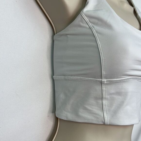 Lululemon white sports bra size 6 EUC - Picture 3 of 8